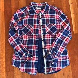Flannel shirt with flowy back
